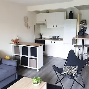 Le New-Yorkais - Fréjus - SNCF - WI-FI Appartement